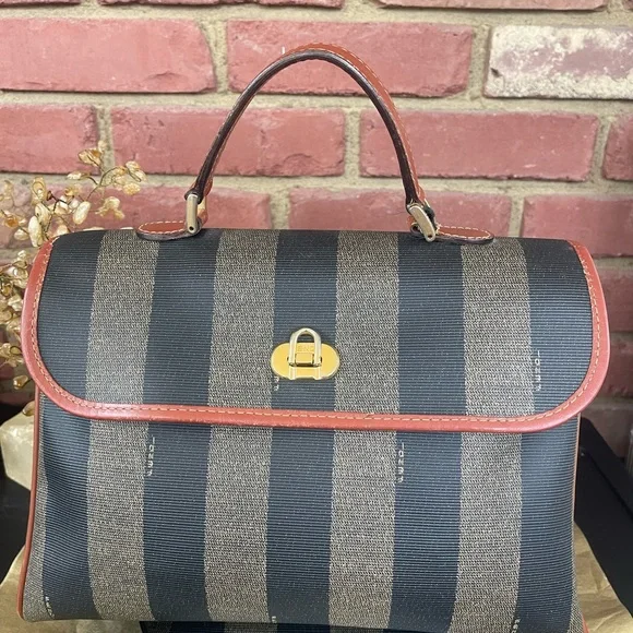 🔥FENDI 🔥VINTAGE 🔥Striped Black and Brown Handbag.🔥 - Picture 4 of 12